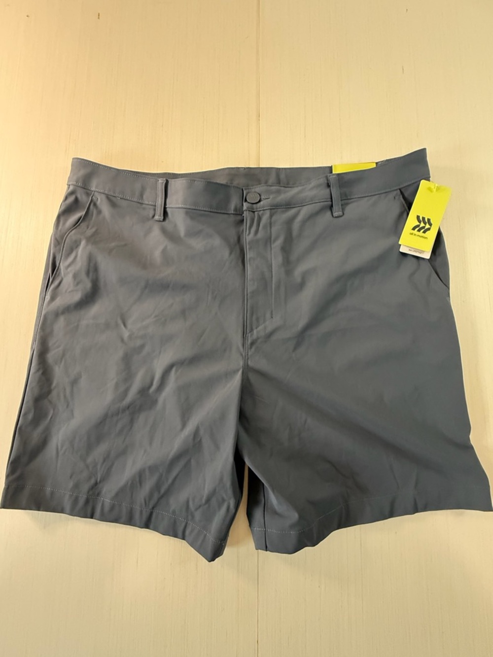 All in Motion Mens 8 Inch Golf Shorts Gray Size 40 NWT UPF 50+ Moisture Wicking